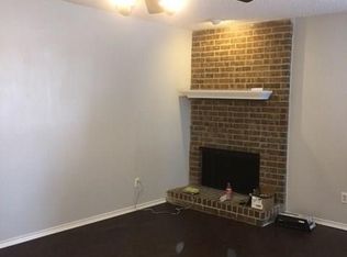 215 Cambridge Dr, Saginaw, TX 76179