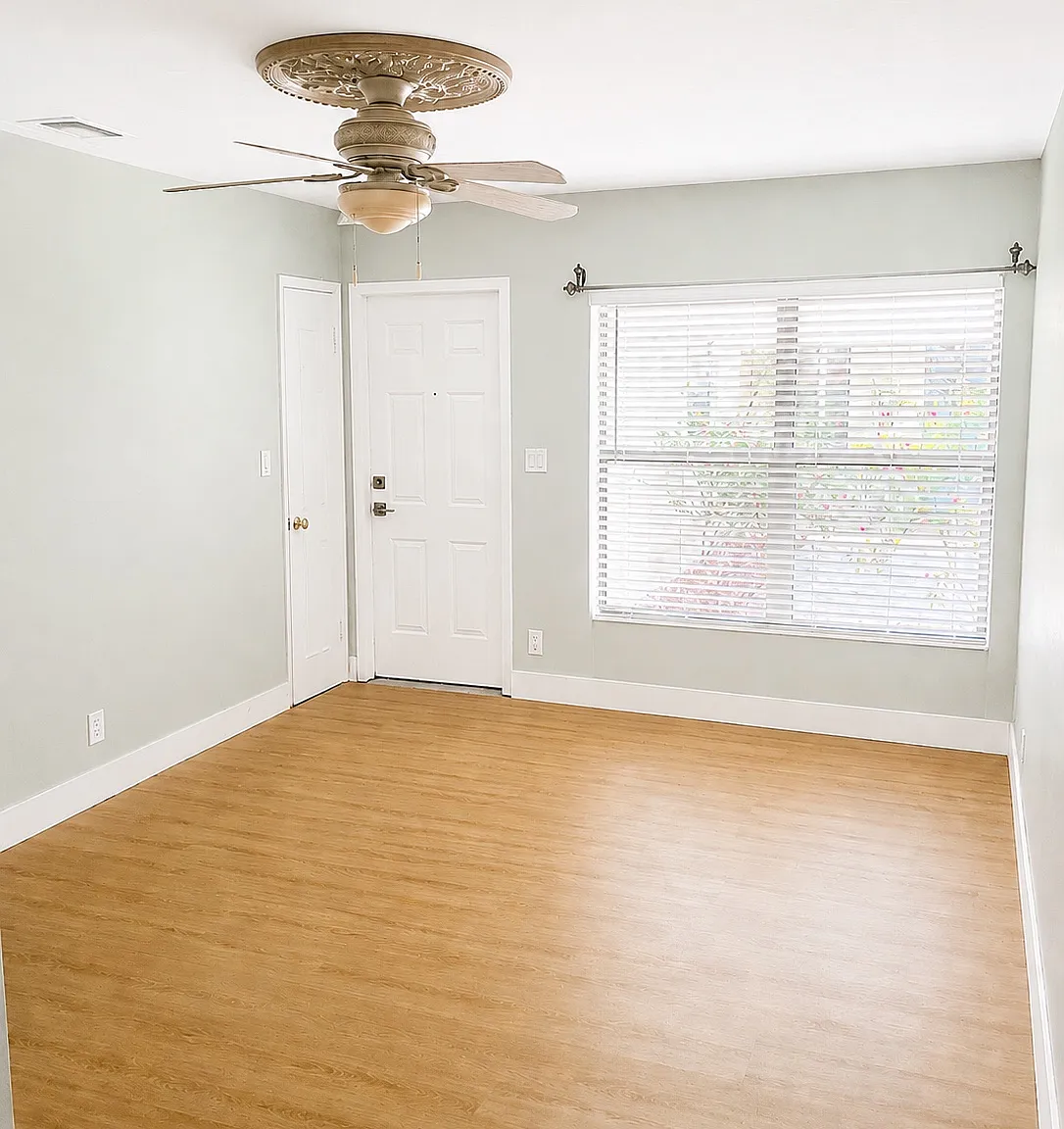 1125 6th Terrace — Photo 4