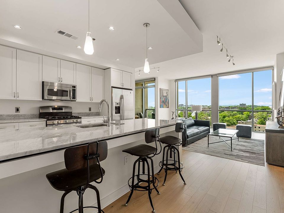 1st image of 900 20th Ave S APT 1210