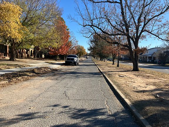 2nd image of 2416 NW 19th St