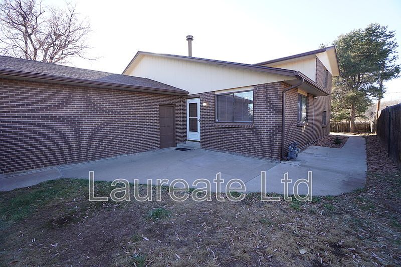 1st image of 5859 Newcombe Ct