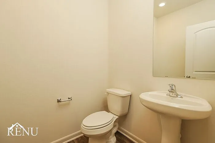 11002 Chatham Ct — Photo 15