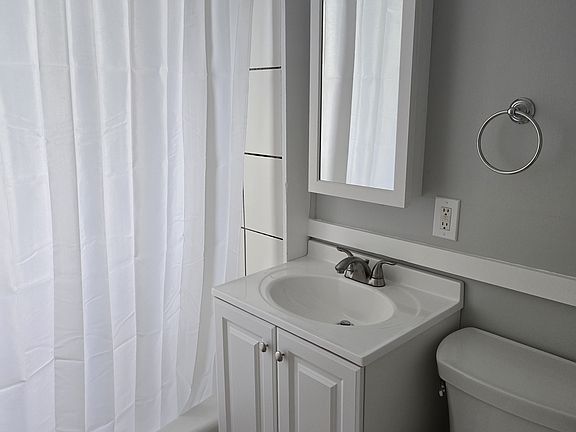 2nd image of 29 Park St #1