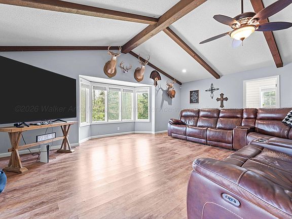 2nd image of 625 Foothill Rd