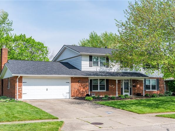 554 Warm Springs Dr, Fairborn, OH 45324