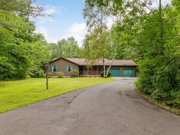 35 Besse Road, Wayne, ME 04284