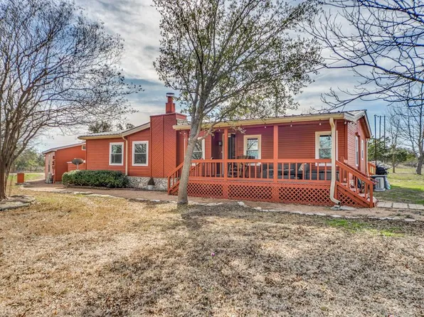 9 W Grand Oaks Dr, Harper, TX 78631