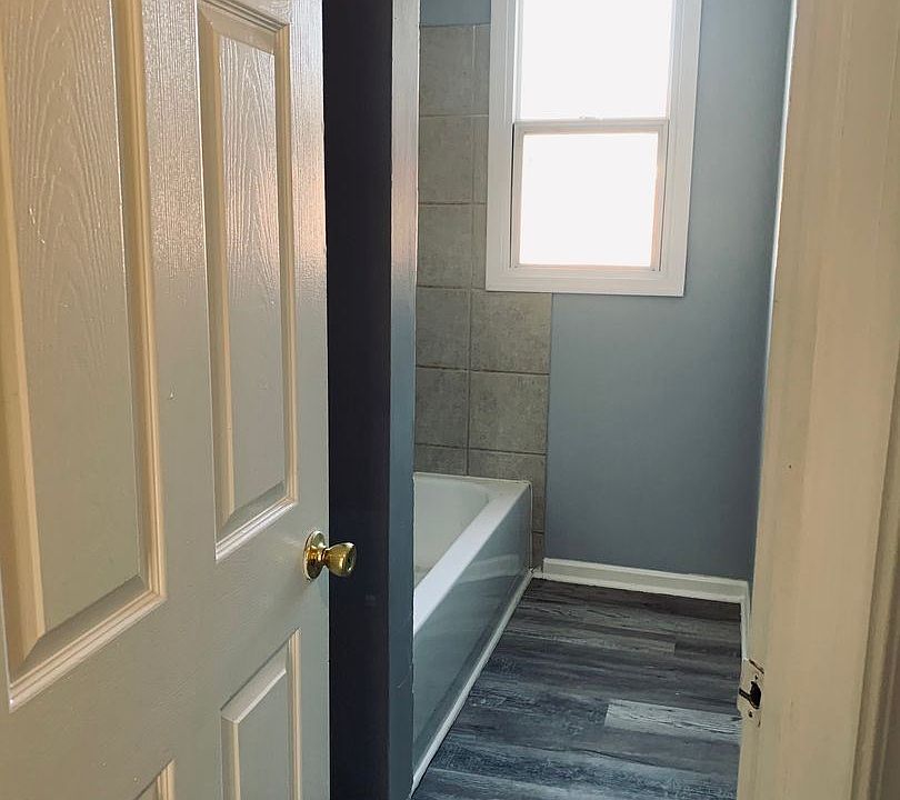 1st image of 4212 Baring Ave #2