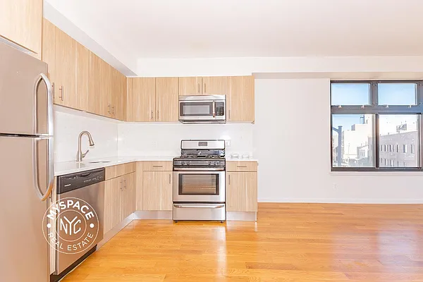 Rented by MySpaceNYC | media 4