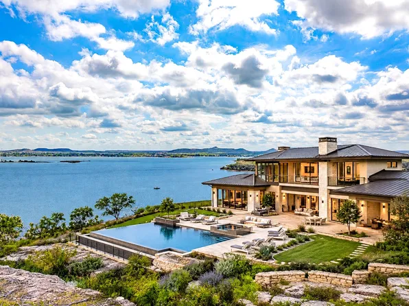 909 Clearwater Ct, Graford, TX 76449