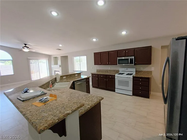 1465 Dragon Rock Dr — Photo 3