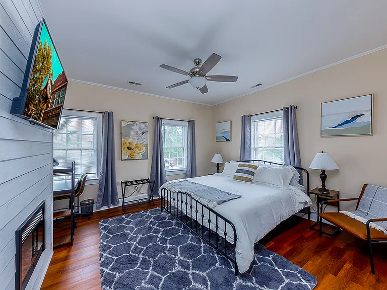 222 Metcalf St — Photo 2