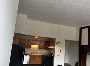 42 Rochester St APT 15, Bergen, NY 14416