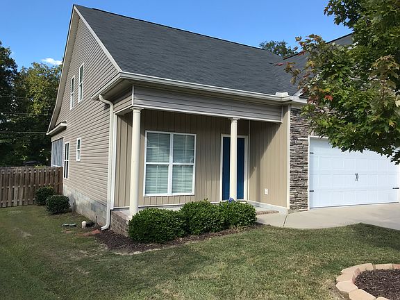 4th image of 3609 Mossland Dr