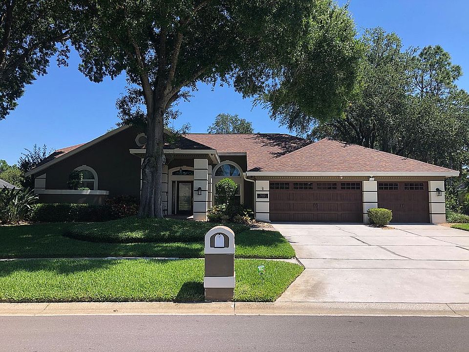 Lots of Curb Appeal