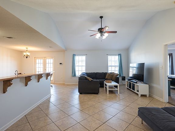 4th image of 4934 Patton Dr