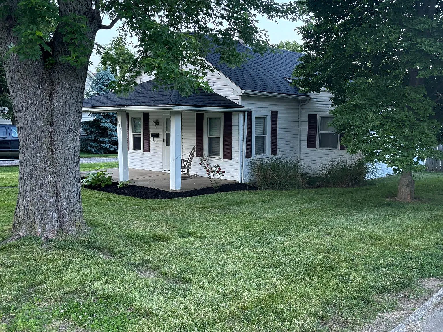3 bed, 1128 sqft, $1,300 — Photo 4