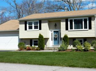 10 Killey Ave, Warwick, RI 02889