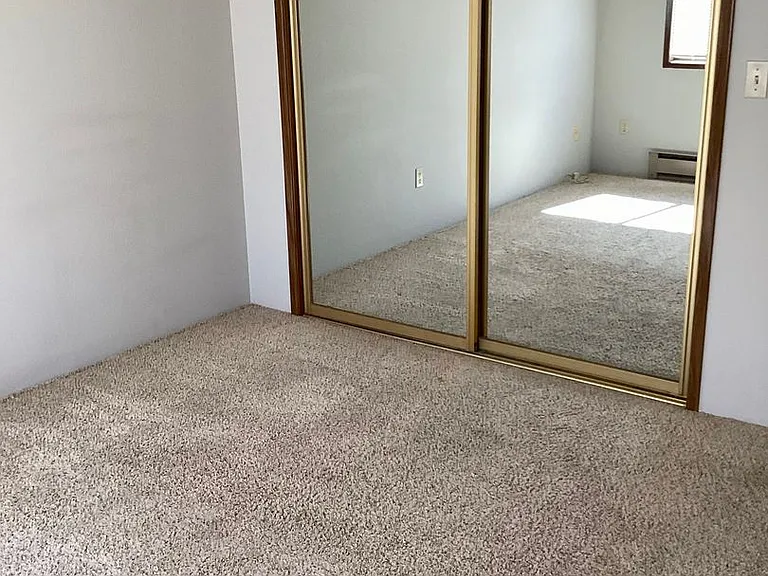 2462 Hawkins St — Photo 12