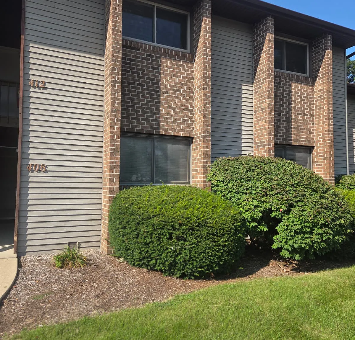 2 bed, 1164 sqft, $2,000 — Photo 1