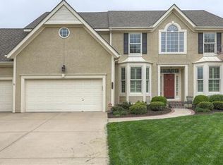 9618 W 128th Ter, Overland Park, KS 66213