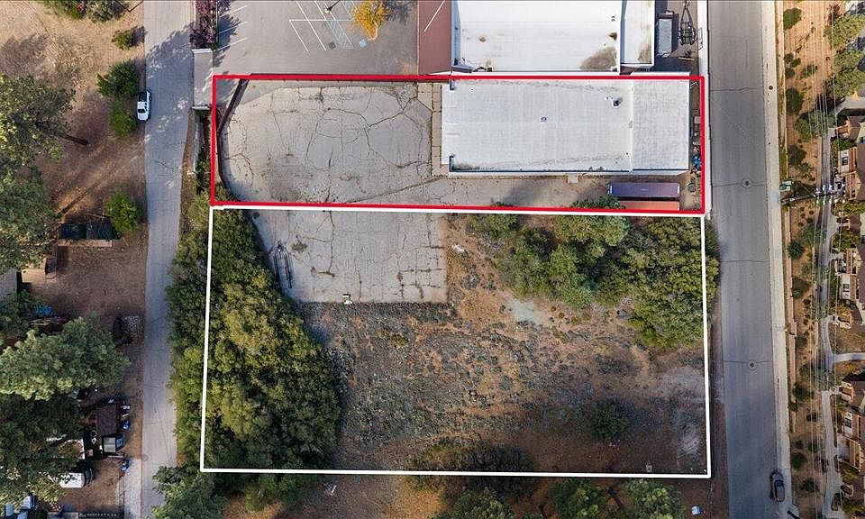 1st image of 745 Stocker Rd
