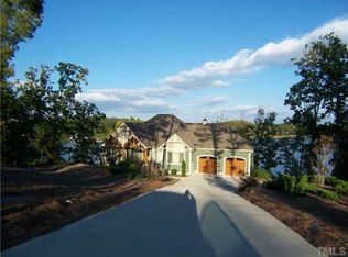 673 Clearwater Ln, Roxboro, NC 27343