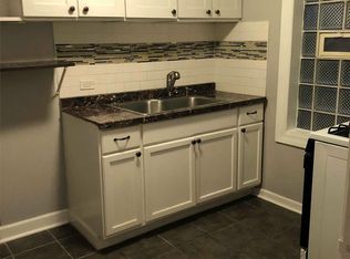 8327 S Manistee Ave, Chicago, IL 60617