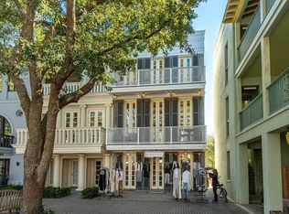 201 E Ruskin Pl, Pt Washington, FL 32459