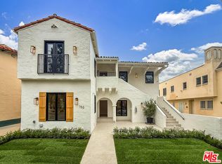 150 N Arnaz Dr APT D, Beverly Hills, CA 90211