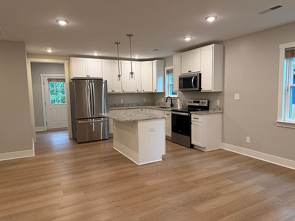 3rd image of 3027 Forrester St