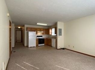 212 Stonewall Court, Nappanee, IN 46550