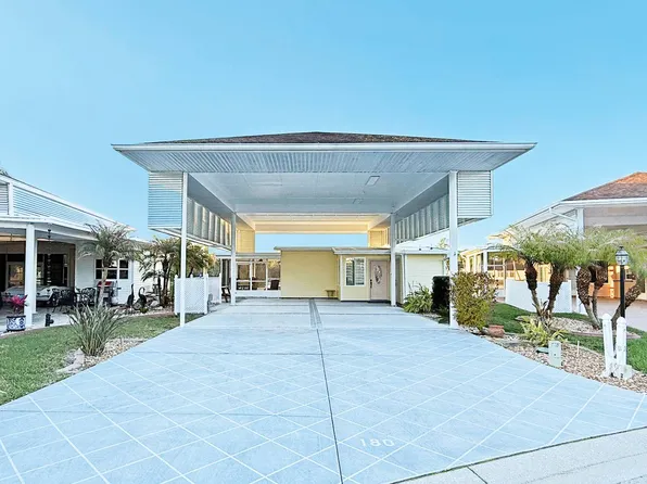 180 Coach Club Dr, Titusville, FL 32780