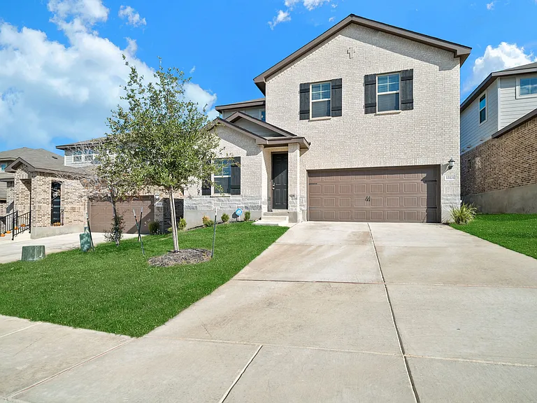 13131 Braxon Pass — Photo 2