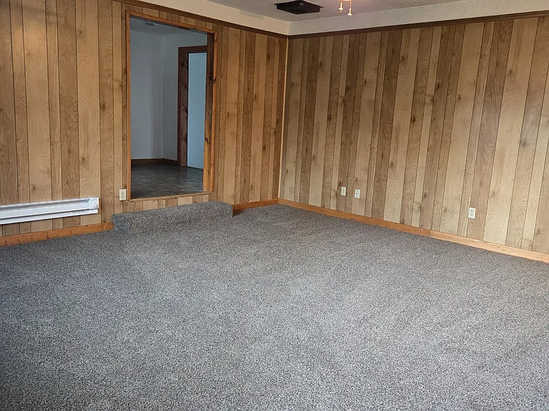 144th Pl NE — Photo 3