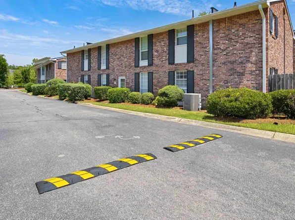 5225 Clemson Ave APT 135, Columbia, SC 29206