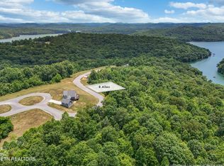 512 Cedar Gate Ln, La Follette, TN 37766