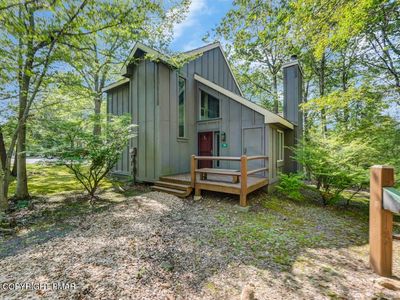 79 Telstar, Lake Harmony, PA, 18624