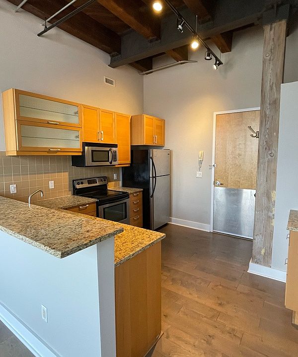 1st image of 150 E Main St APT 502