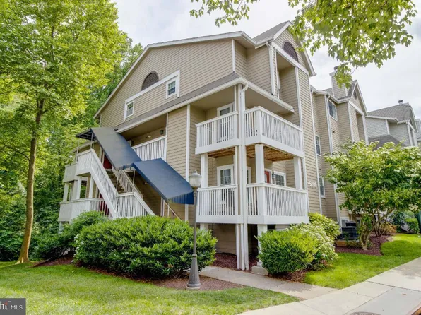5818 Inman Park Cir APT 100, Rockville, MD 20852