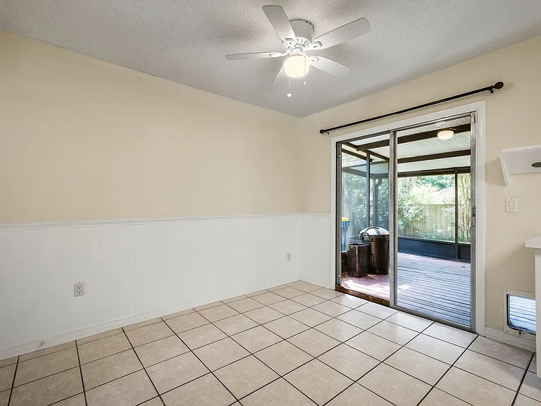 1016 Assisi Ln — Photo 20