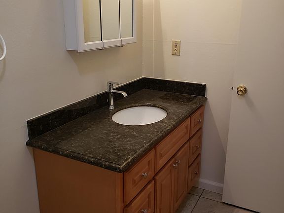 3rd image of 2915 Huff Ave #6