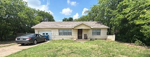 1st image of 119 Lewis Ln