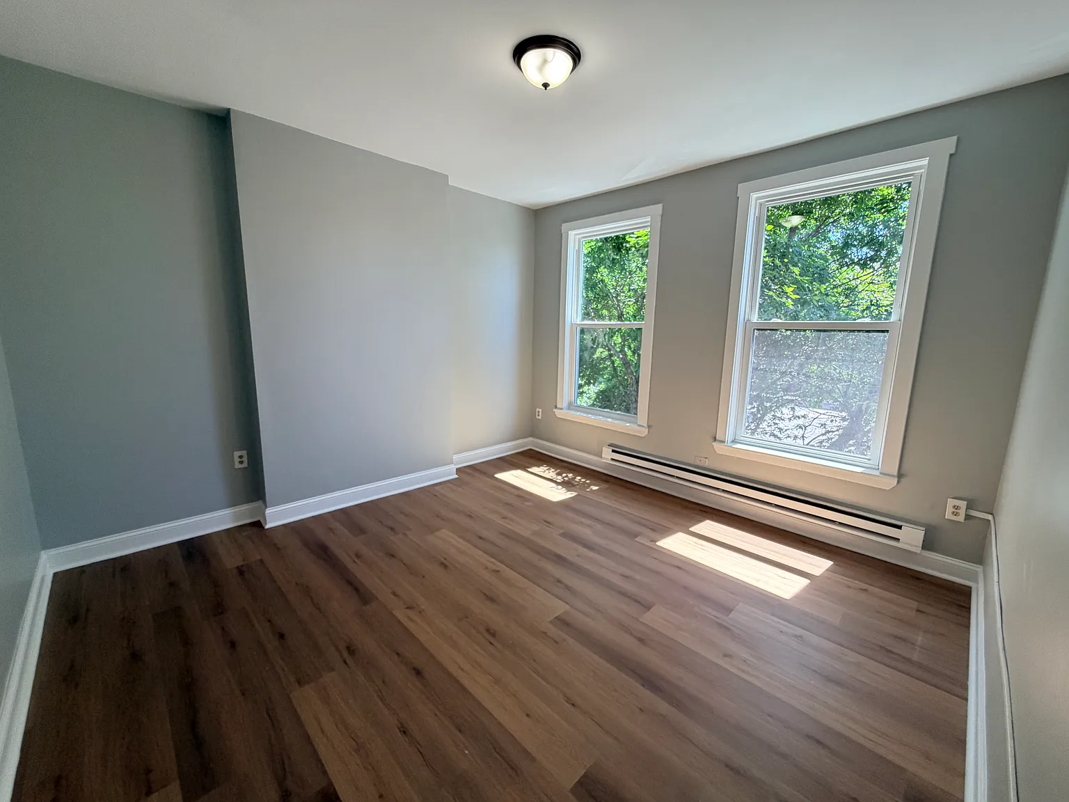 3 bed, 1280 sqft, $1,600 — Photo 4