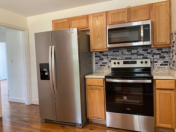 3rd image of 3238 Wentworth Ave NW