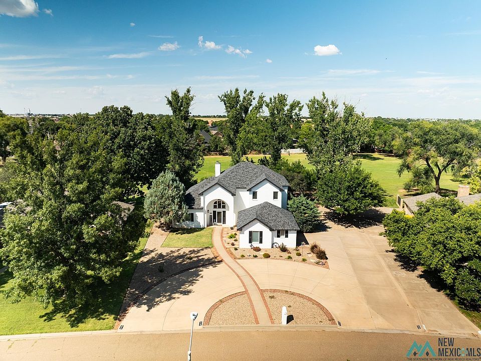 1st image of 1716 Saint Andrews Dr