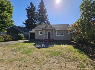 677 NW 3rd Ave, Canby, OR 97013