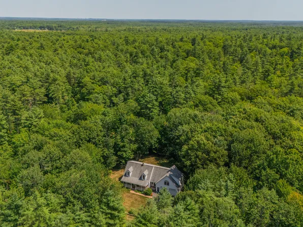 25 Scroggie Way, Gorham, ME 04038