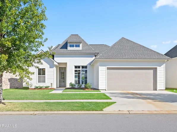 225 Treescape Dr, Lafayette, LA 70508