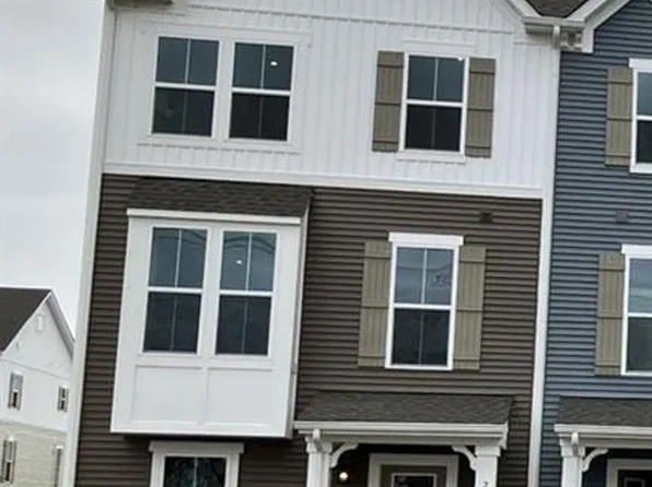 2676 E Azalea Garden Rd, Norfolk, VA 23513